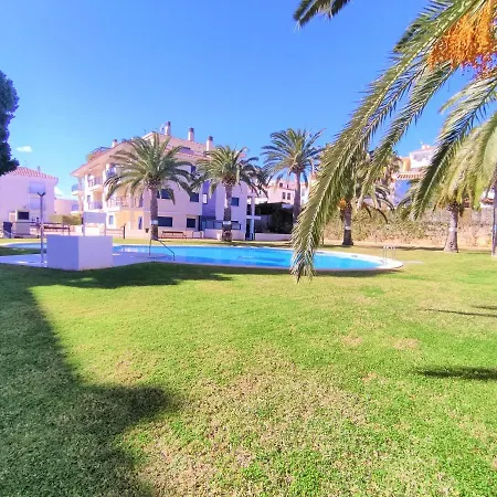 Apartment Bajo Con Terraza, Parking Y Piscina En El Centro Porta Mediterranea *